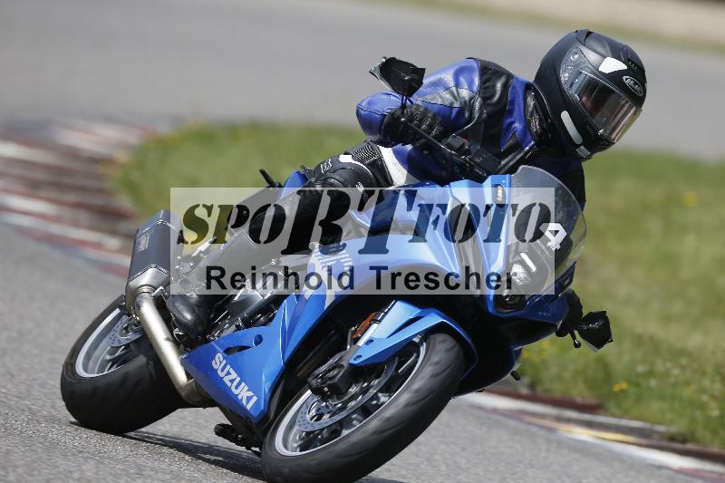 /27 12.06.2025 Ducati Schweiz Trackday Warmup  ADR/gruen-vert/4